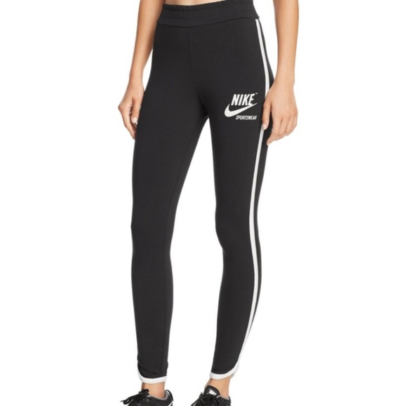Nike leggings with stripes Clearance